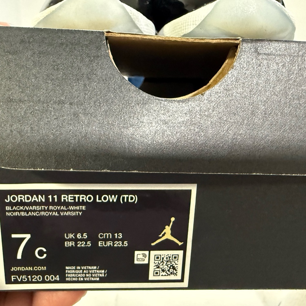 Jordan 11 retro low - Picture 7 of 7